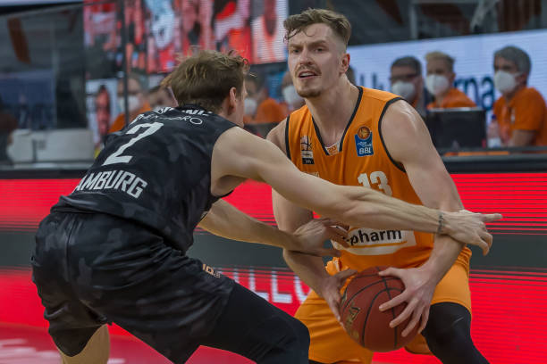 中的一场关 中的一场关