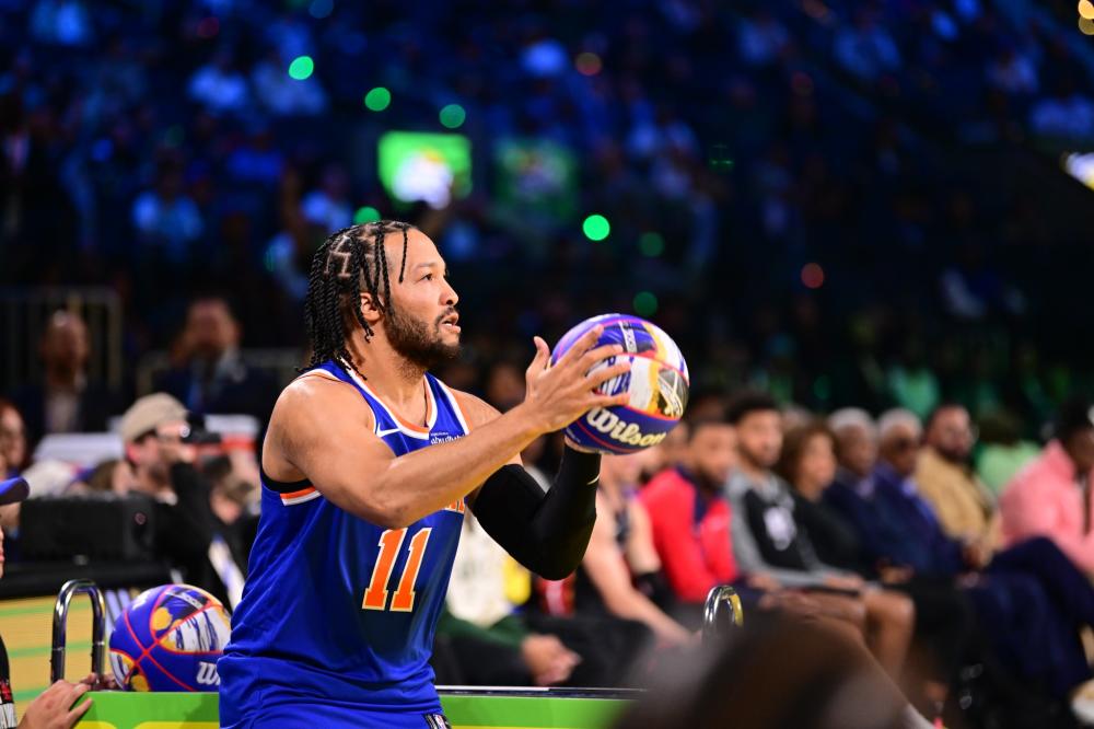 他不仅在比 他不仅在比